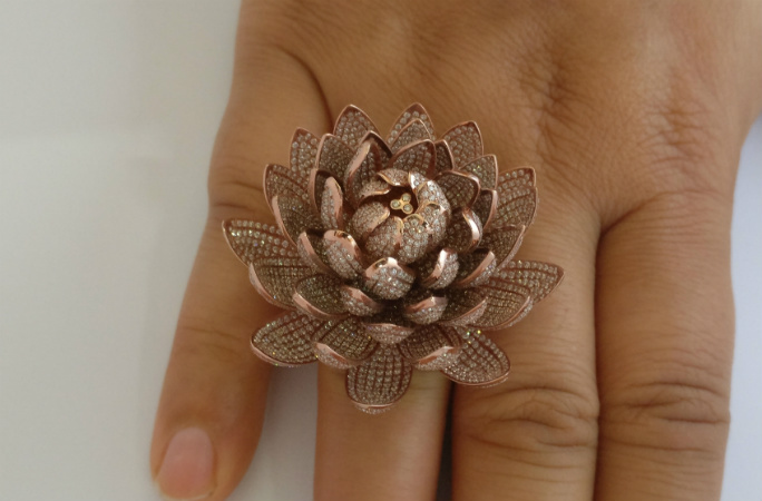 rose gold flower diamond ring